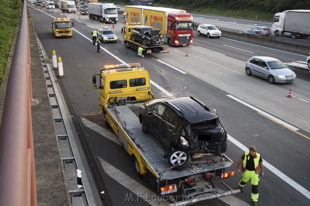 VU mehrere PKW A 3 Rich Oberhausen Hoehe AK Koeln Ost P264.JPG - Miklos Laubert